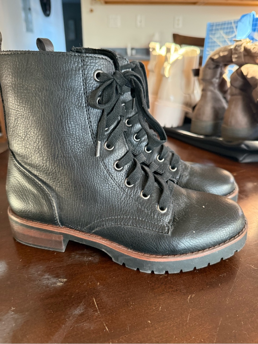 Women's Black Lace-Up Combat Boots - Classic Leather Style